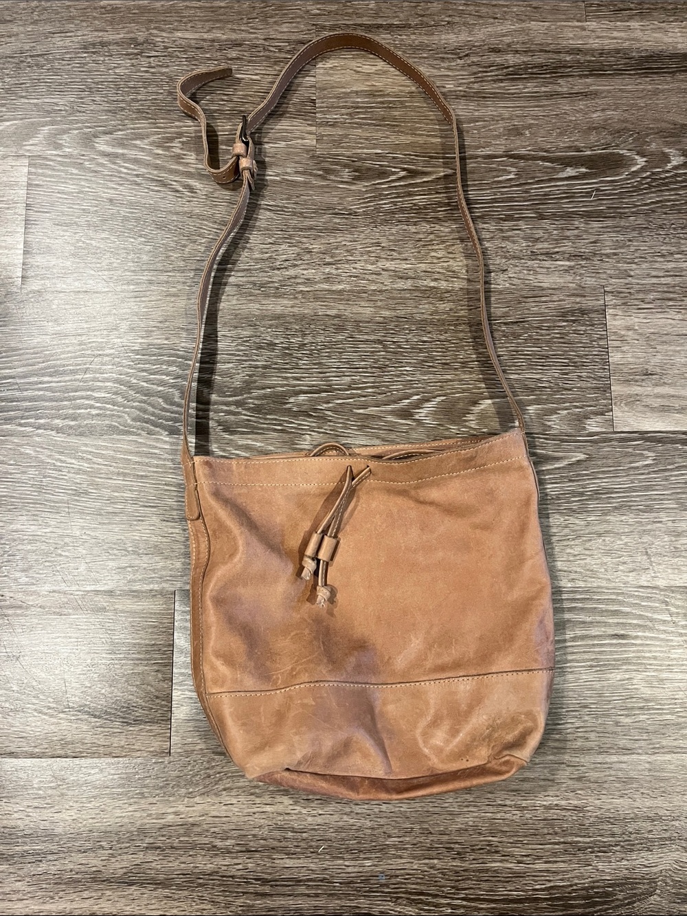 Women's Brown Leather Crossbody Bucket Bag